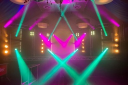Shows tbv bedrijfs- & themafeesten + LED Dansvloer