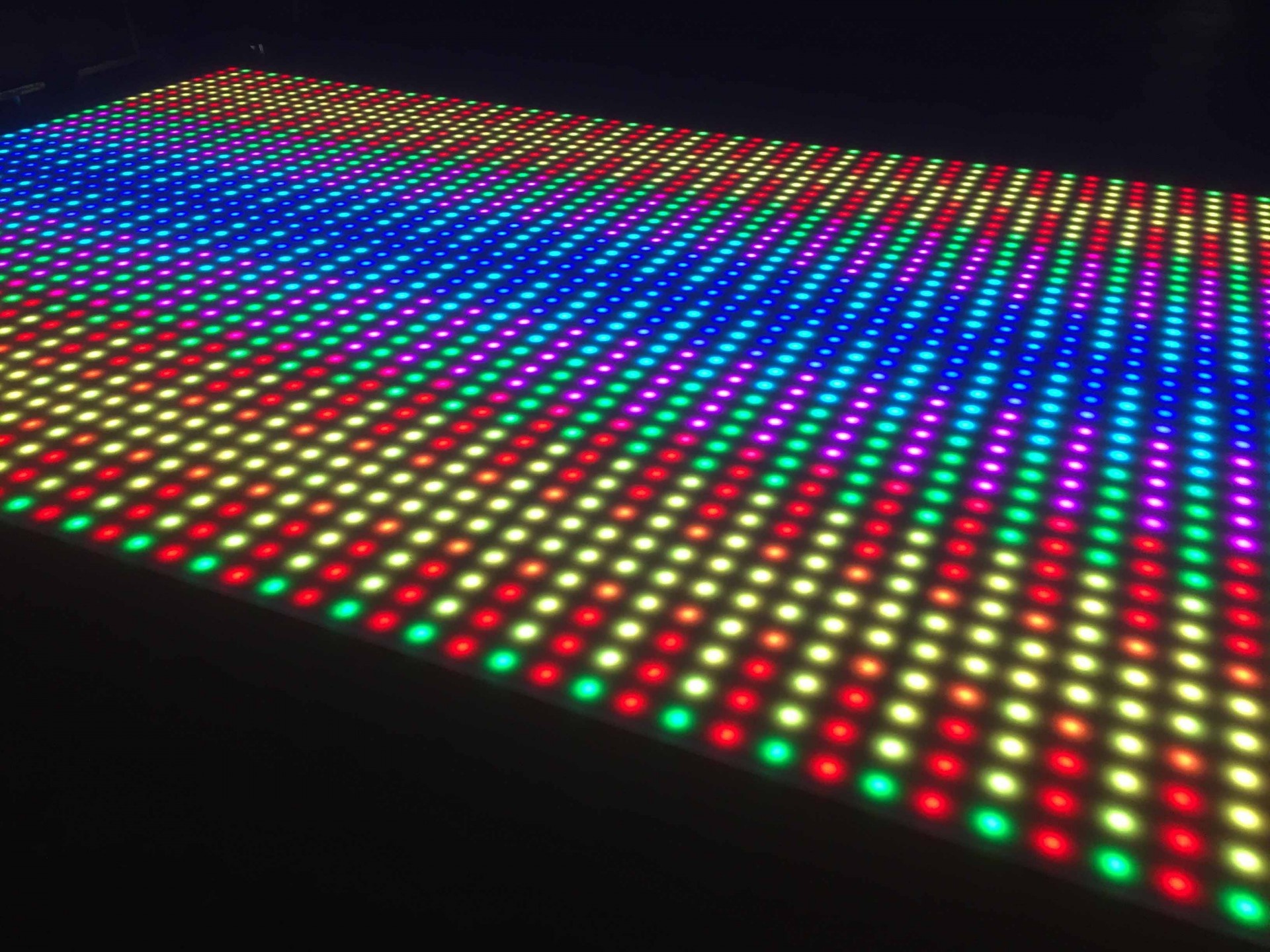 Pixel LED 100 dansvloer huren? Verlichte Dansvloeren.nl Pixel LED 100 dansvloer huren? Verlichte Dansvloeren.nl
